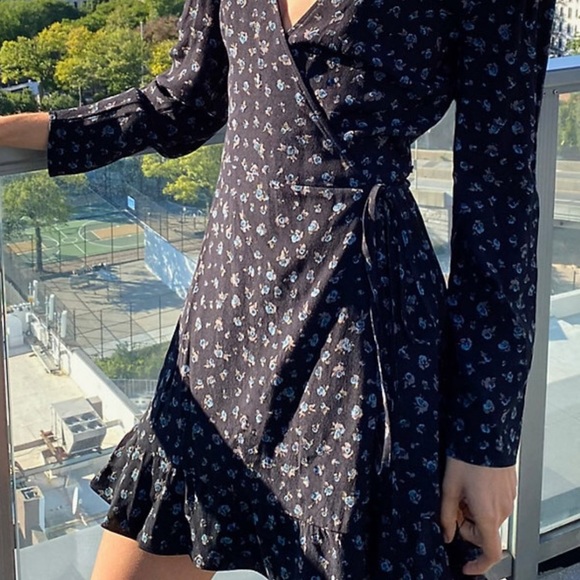 ❤️ floral sunday best wrap mini dress - Picture 1 of 9